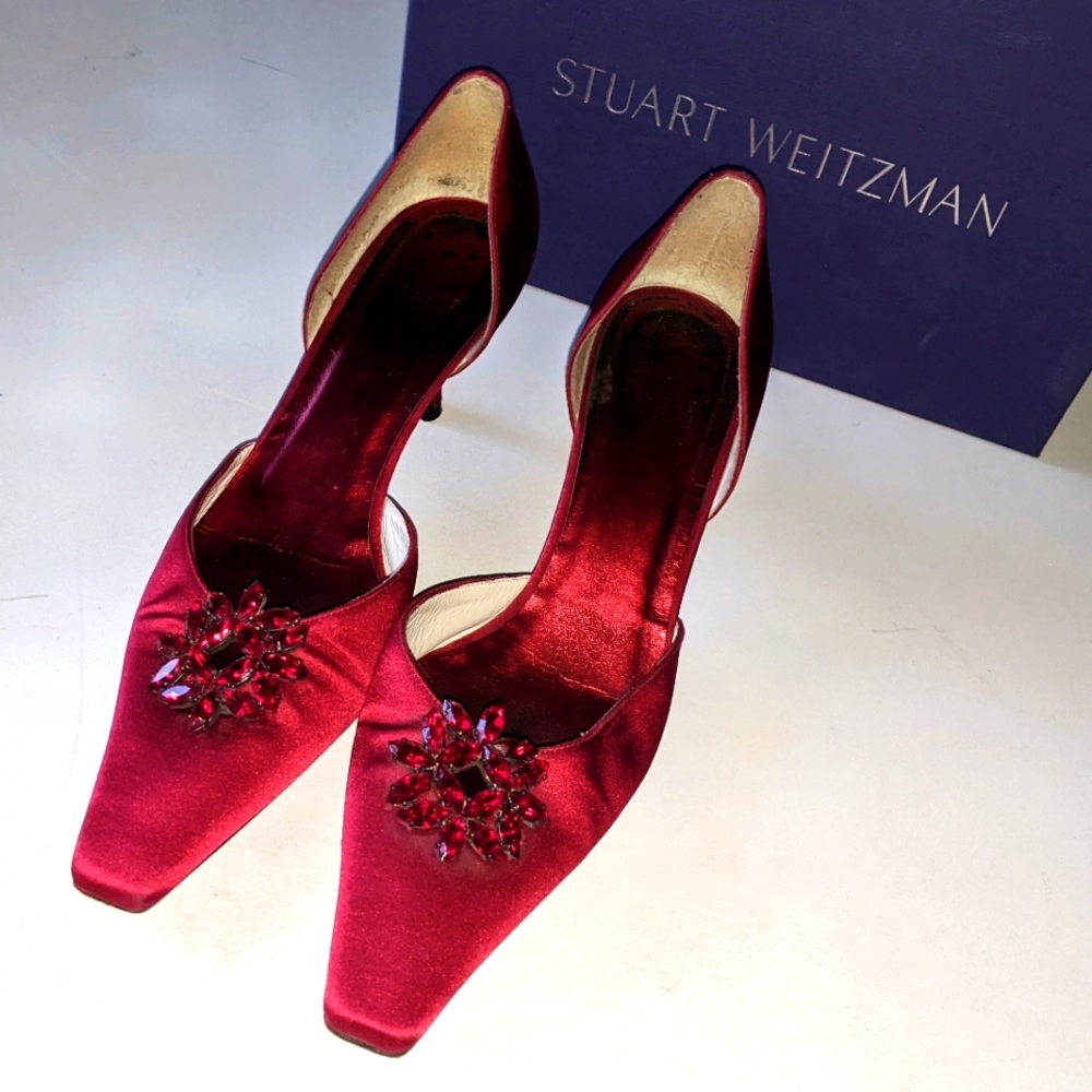 Stuart Weitzman Red Heels with crystal size 9 1/2